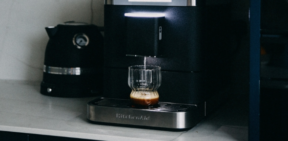 Recenzja ekspresu automatycznego KitchenAid KF8 
