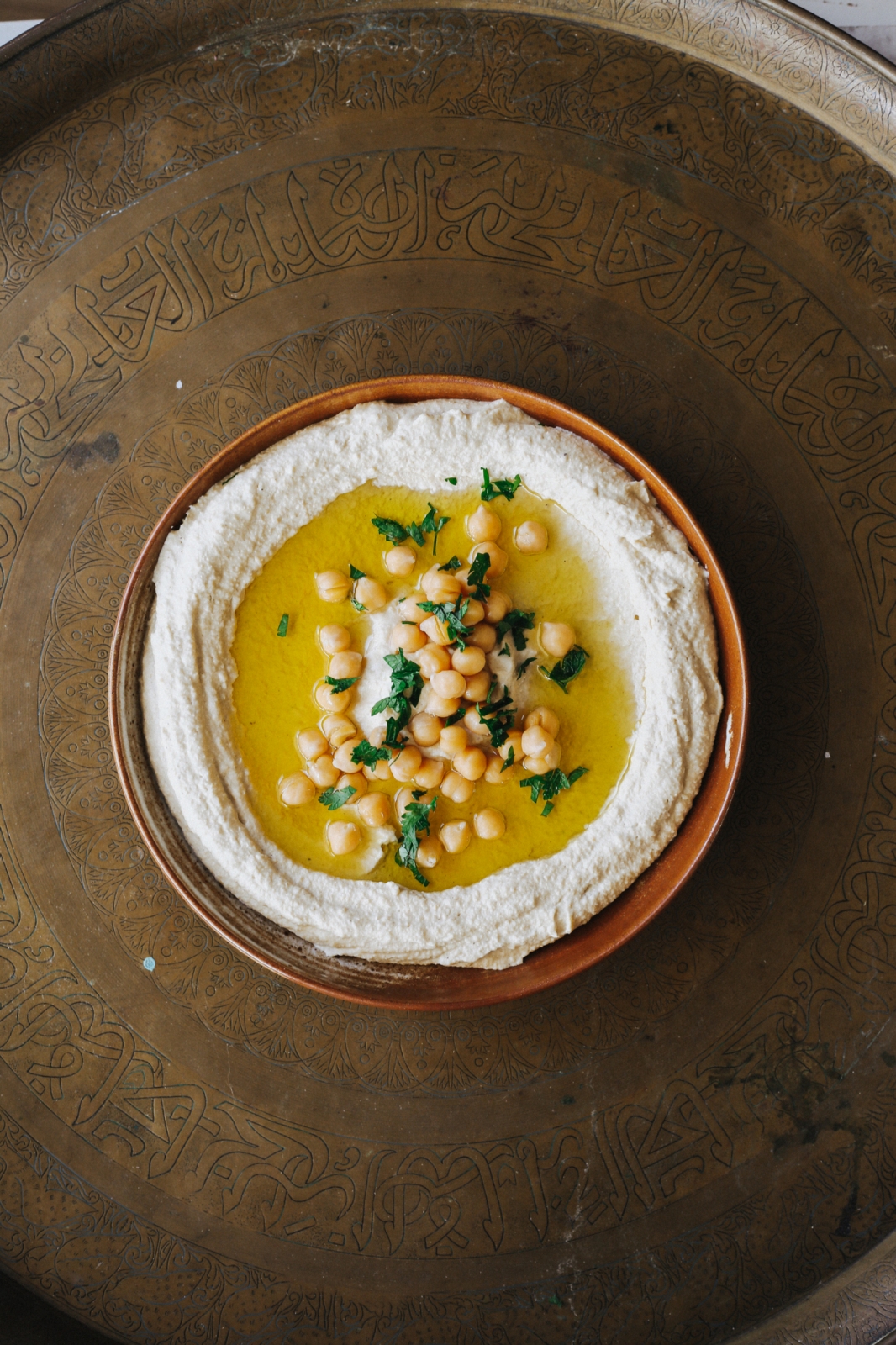 Kremowy i puszysty hummus