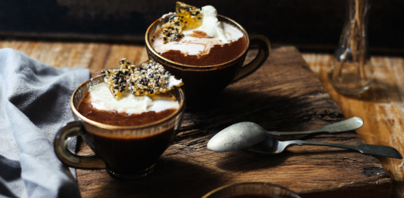 Gorąca czekolada z tahini